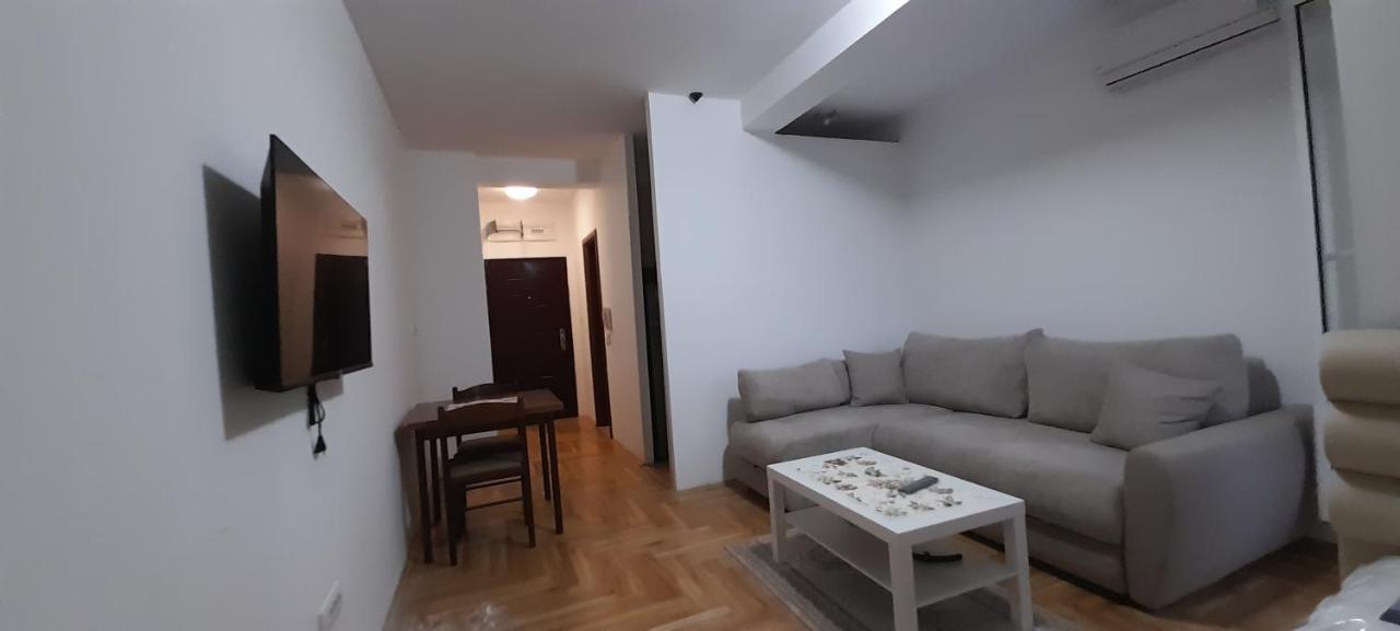 Apartment Luka Podgorica Eksteriør billede